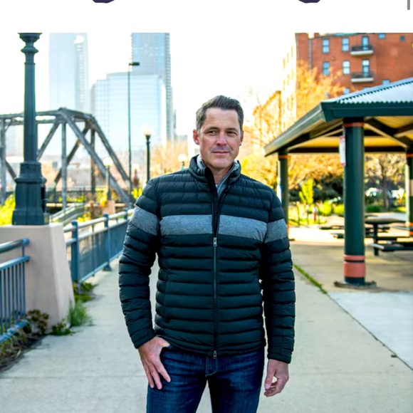 KJUS lightweight men’s puffer jacket 2023 season - Picture 1 of 5